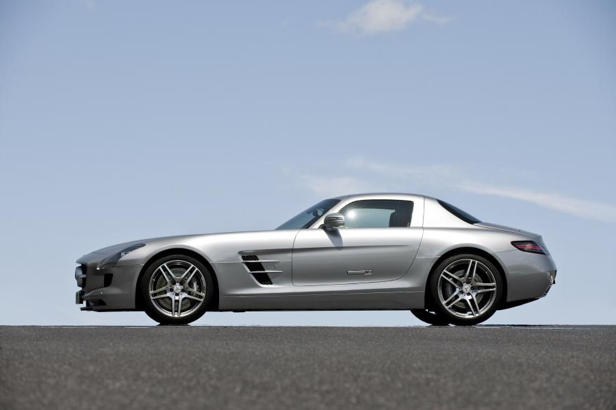  Mercedes-Benz SLS AMG 2010 года  (фото 232 из 526)